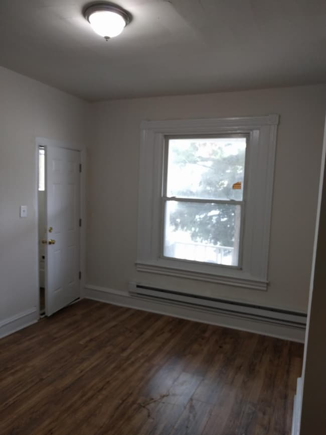 Photo - 6012 Irving St Unidad - 2