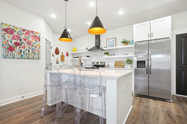 Blu South - Cobalt - Kitchen - Blu South