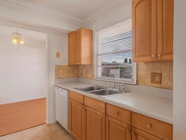 Photo - 4 Golfs Edge Unidad E