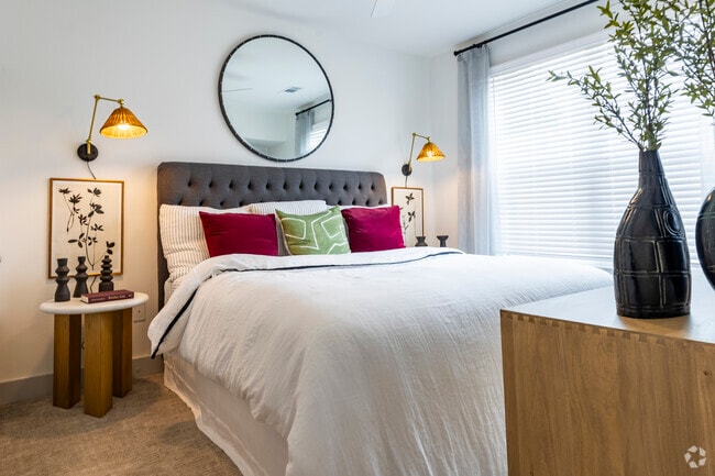 1 habitación, 1 baño, 736 pies cuadrados - Dormitorio