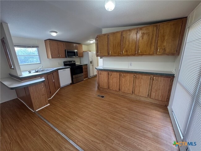 Building Photo - 1103 Olmos Rd Rental