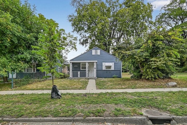 Building Photo - 1274 W Green St