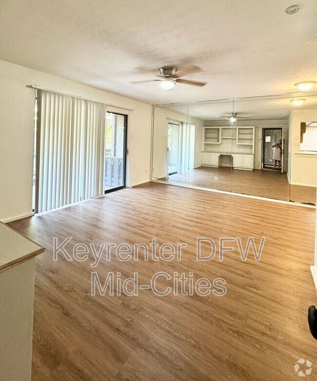 Building Photo - 4539 N O'Connor Rd Unit #1234 Rental