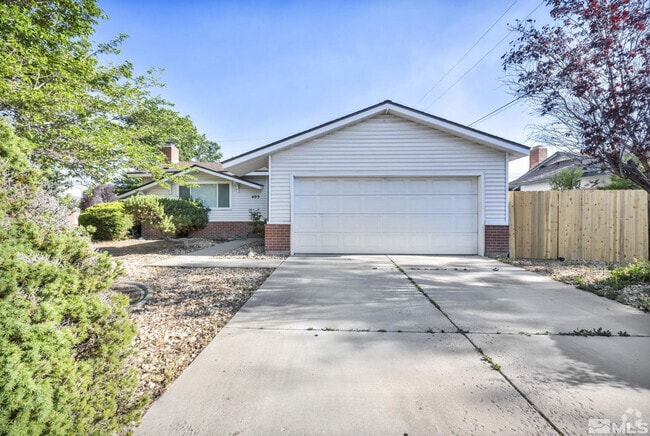 Building Photo - 405 Gregory Way Rental
