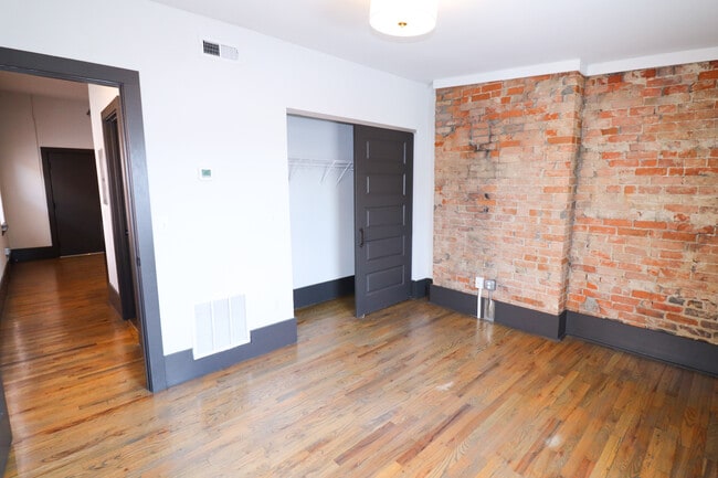 Unit 8 - 1513-1515 Republic St