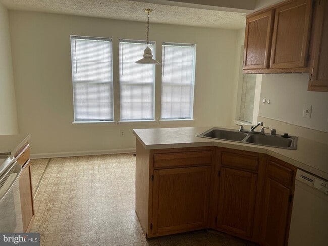Photo - 1520 Murray Pl