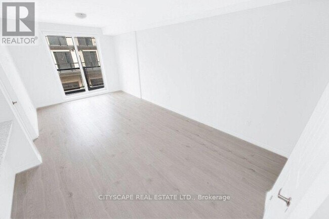 Photo - 626 Rexdale Blvd