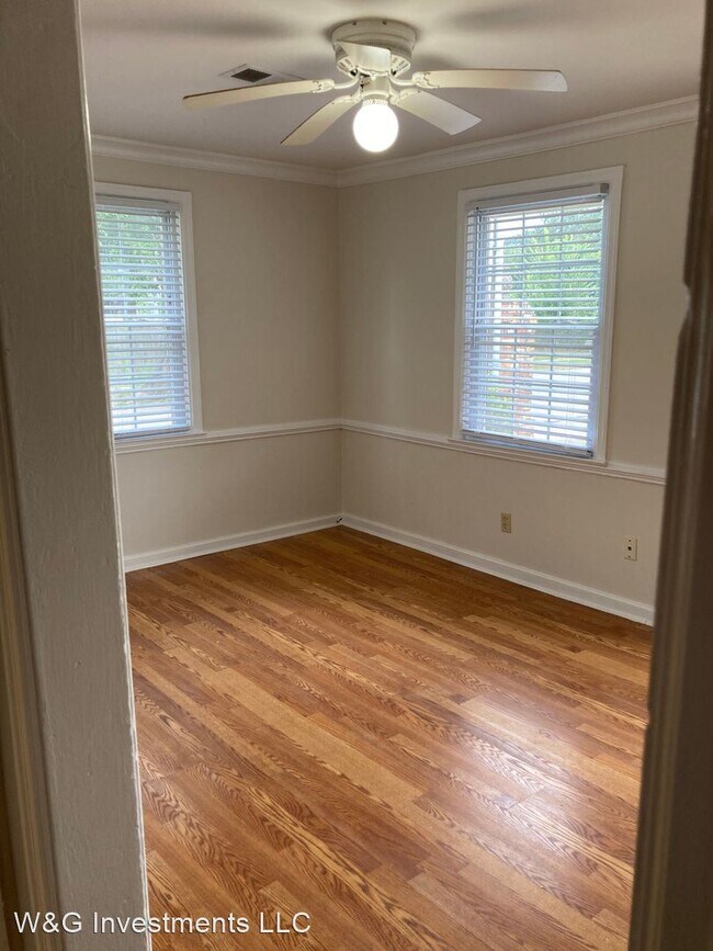 Photo - 2 br, 1 bath House - 2800 Shandon Place