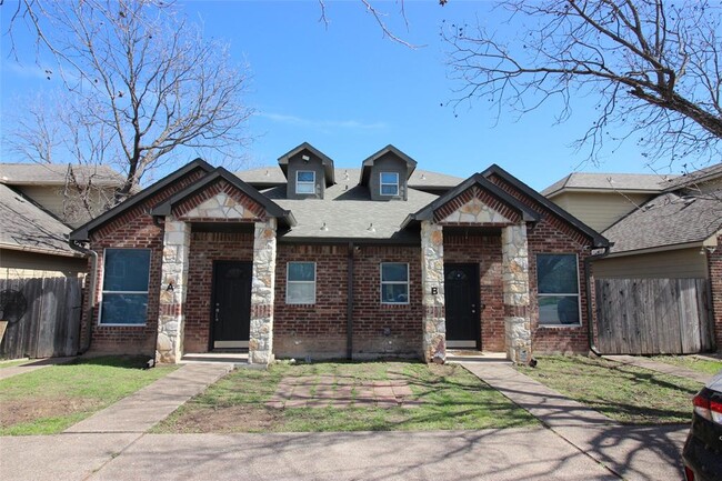 Photo - 1912 S 15th St Townhome