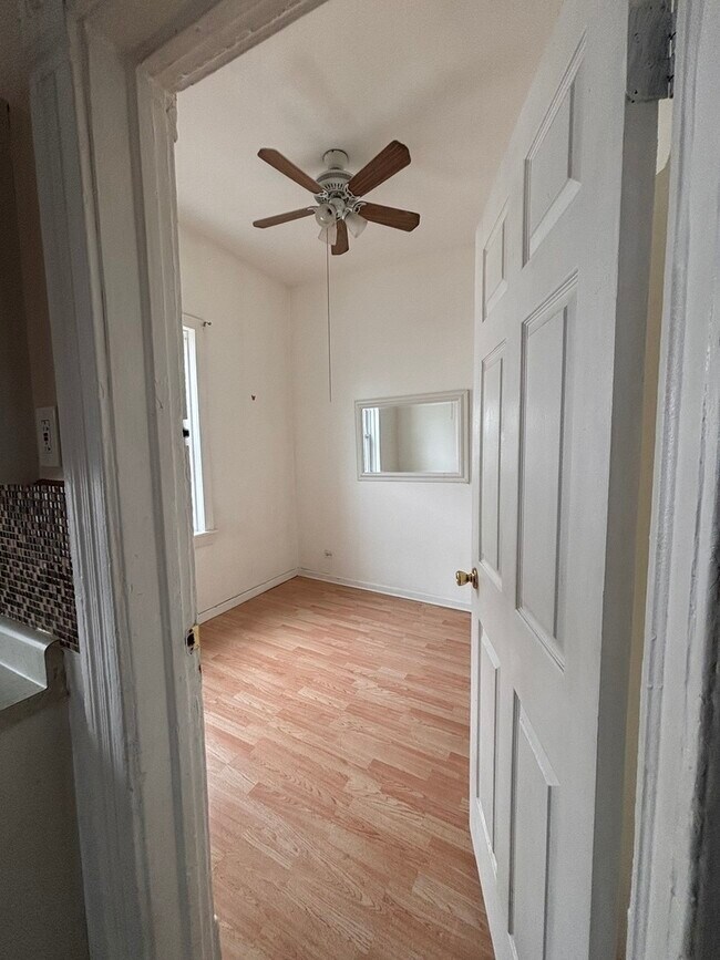 Photo - 2701 W 18th St Unit 2F