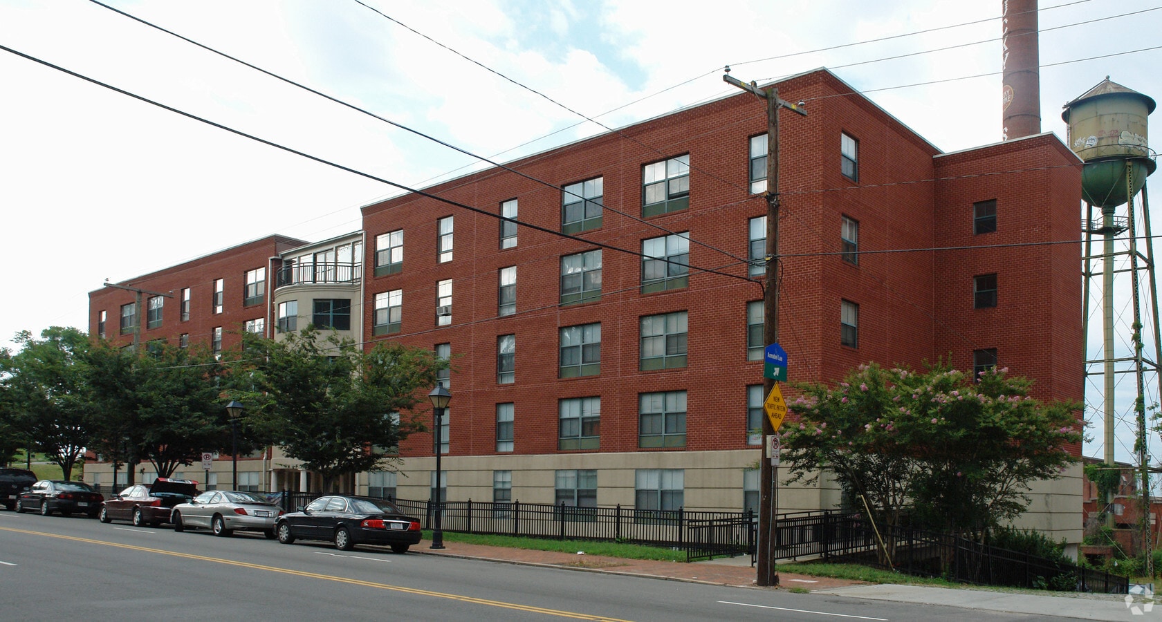 Photo - Tobacco Landing