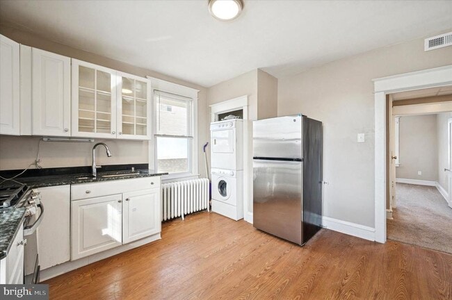 Photo - 272 Burmont Rd