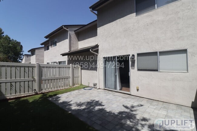 Building Photo - 2 bed 1.5 Bath Condo Available Soon