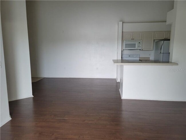 Photo - The Gables at Lakeside 2/2 Unit THE GABLES  304