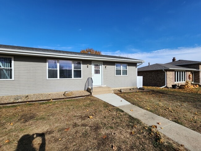 Building Photo - 125 Hamilton St