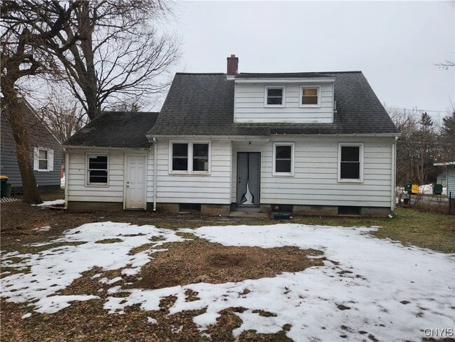 Photo - 437 Church St