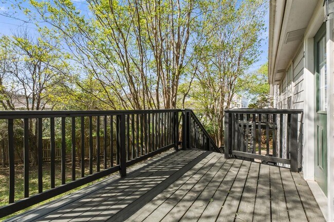 Photo - 2908 Whisper Oaks Ln