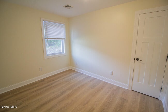 Photo - 13 Loralee Dr