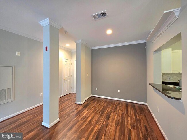 Photo - 4560 Strutfield Ln Unit 1203