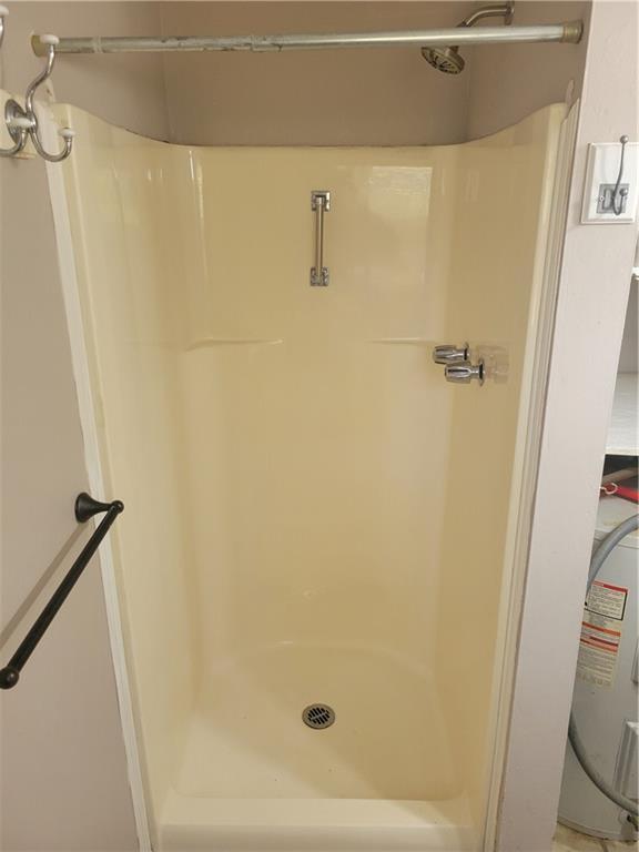 Photo - 591 Bolan St SE