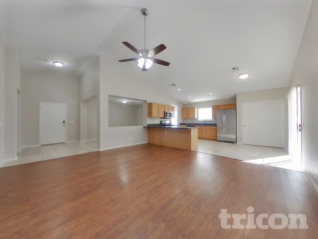 Photo - 12513 W Aster Dr
