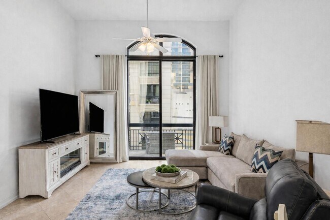 Photo - 701 S Olive Ave Unit 305