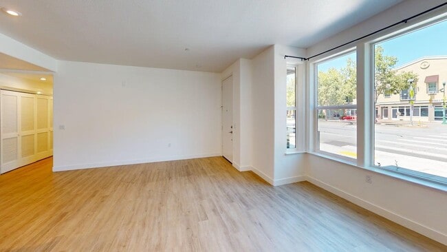 living - West End Townhomes