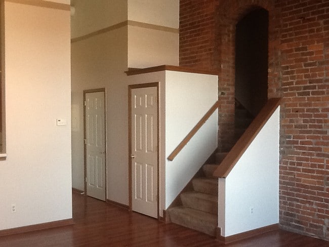steps to first level bedroom - 544 S Front St Unit 314