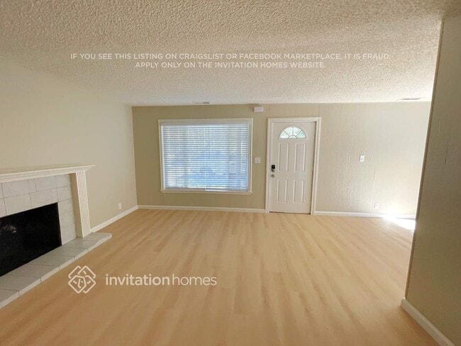 Photo - 873 Ashwood Ave