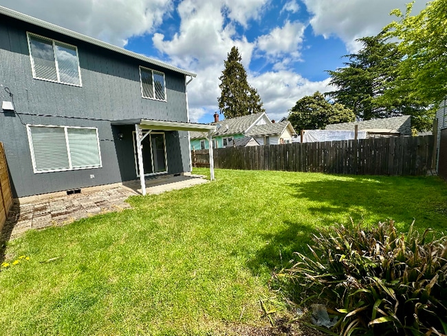 Photo - 155 W Berkeley St