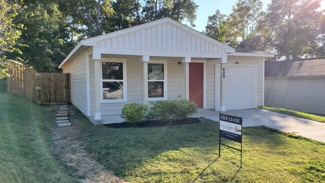 Photo - 609 Cedar Point Dr