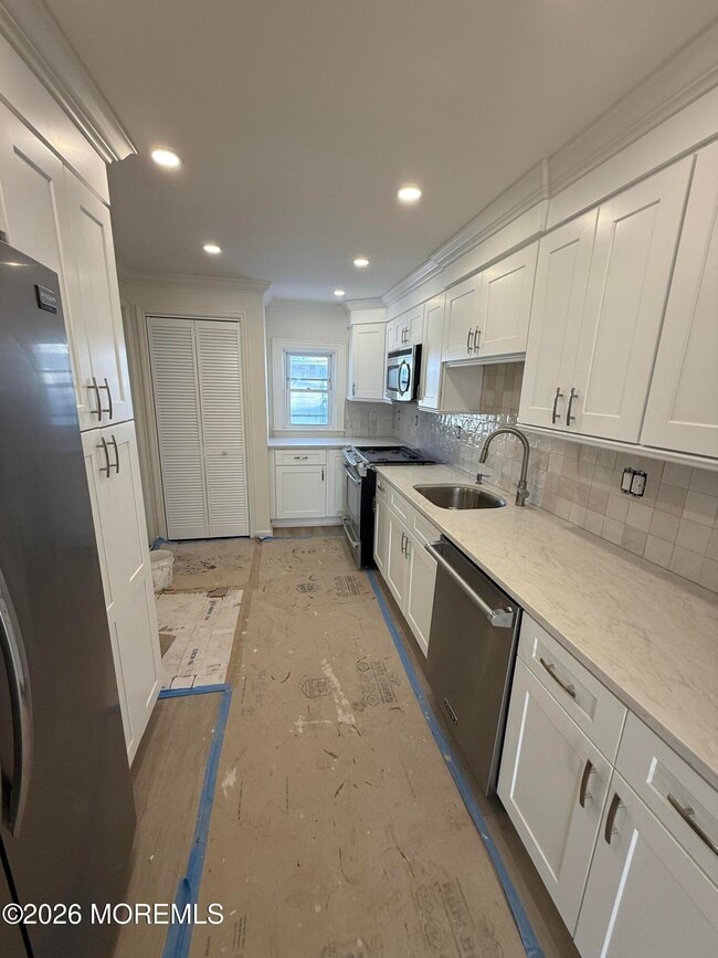 Photo - 33 Weaverville Rd