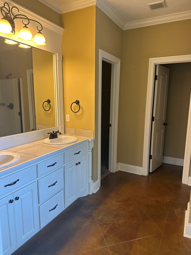 Photo - 110 Common Pointe Dr