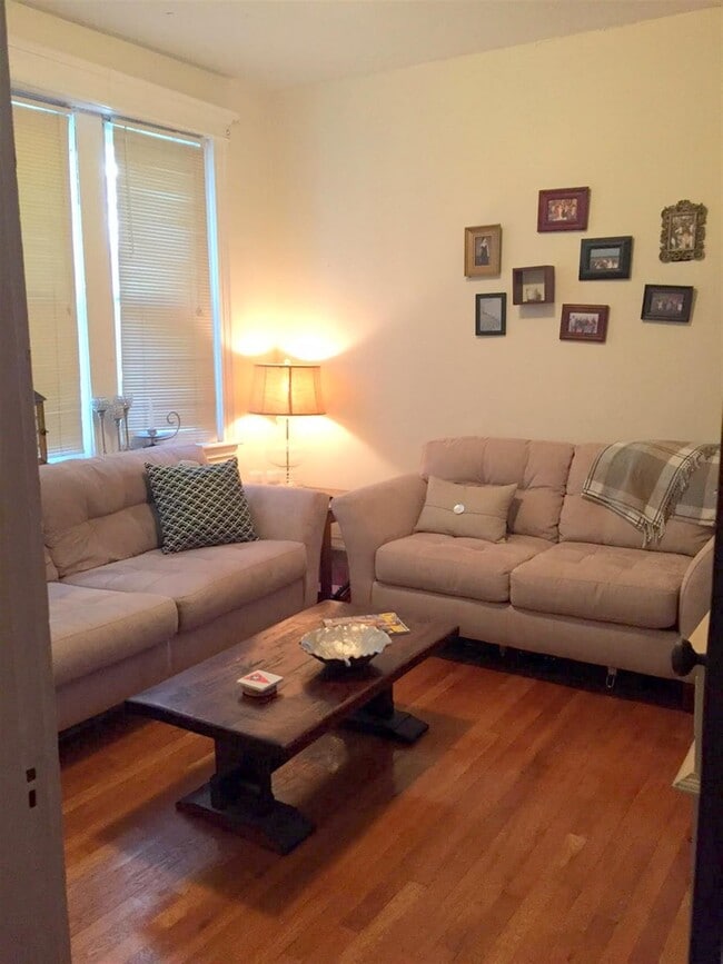 Photo - 74 Kirkland St