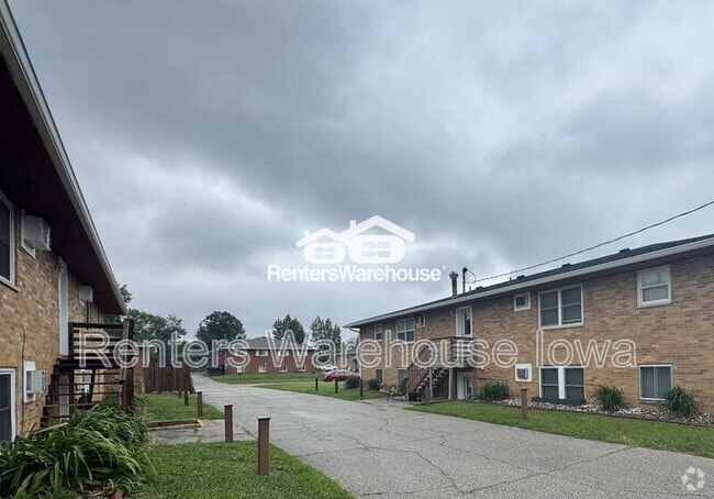 Building Photo - 110 NW College Ave Unit 5 Rental