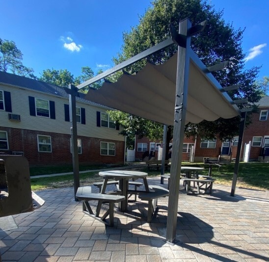 Photo - Patricia Apartments