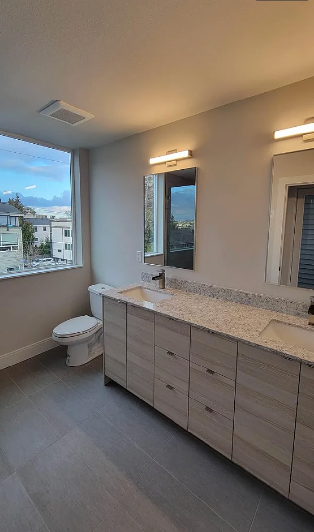 Photo - Newer end unit 2 bed 2 bath townhome w/ amazing views