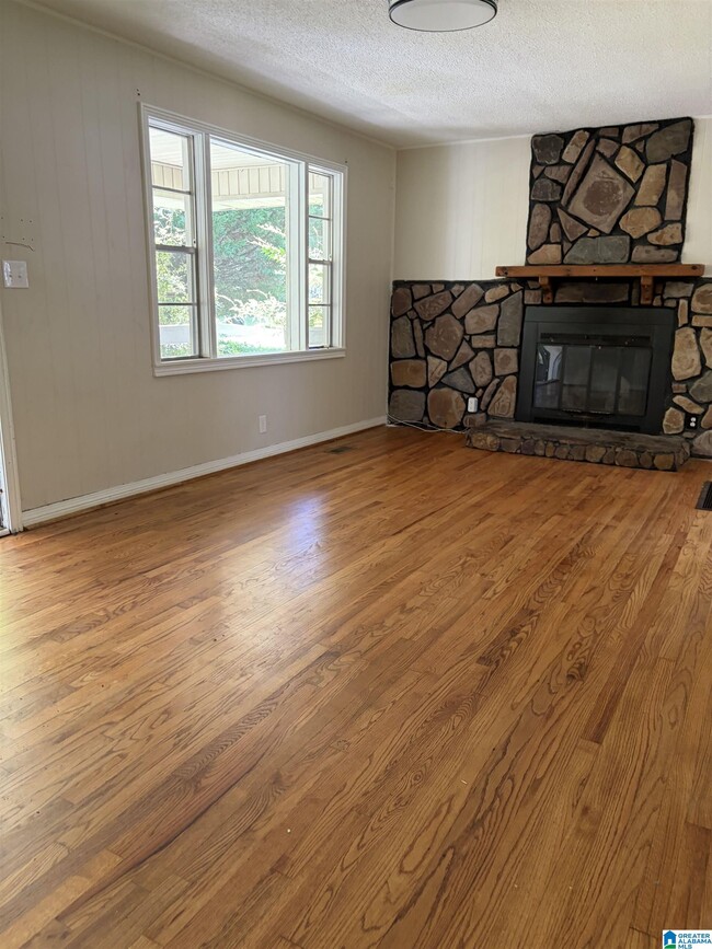 Photo - 1720 Home Garden Dr