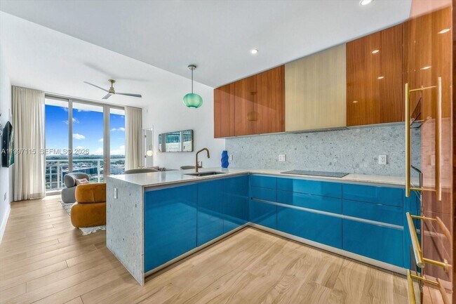 2678 Tigertail Ave Unit 1505