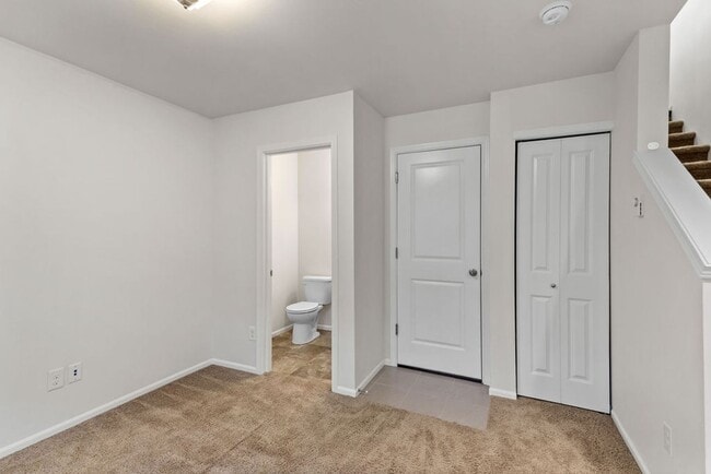 Photo - Spaciously Modern Tri Level Townhome for Rent in North Everett