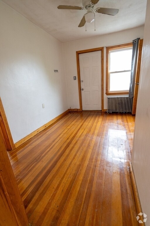Building Photo - 158 Main St Unit 2 Rental