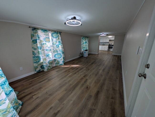 Photo - 41 E Sloss Ave