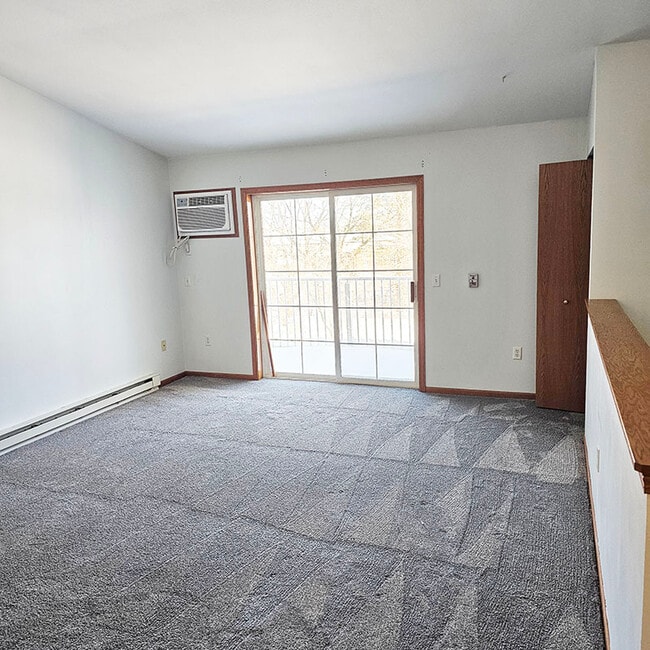 Building Photo - 284 Minz Park Cir Unit 4