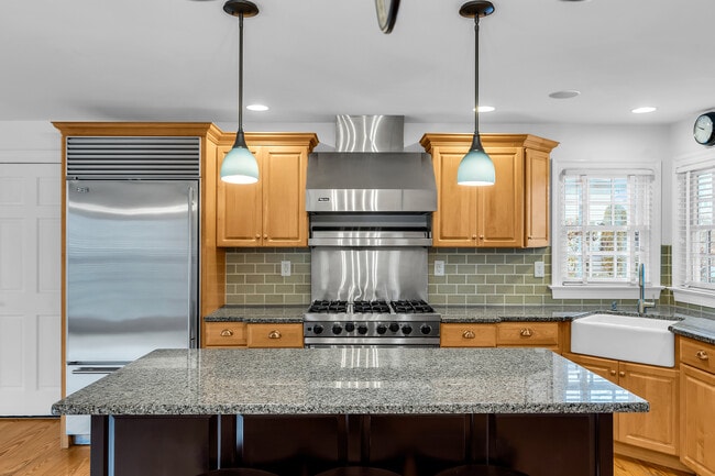 Photo - 20 Rosalie Ave