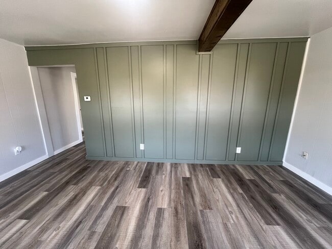 Photo - 2045 Dave Buck Rd