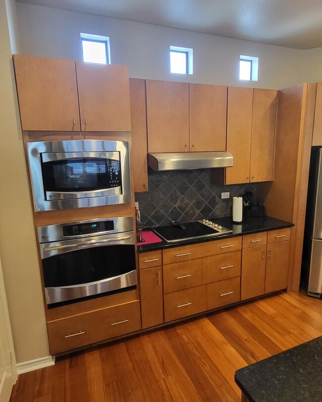 1205 Beaconsfield Ln Unit 304