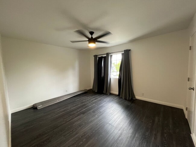 Photo - MOVE-IN READY 1+1 w/gated entry, 2 parking spaces + pool!