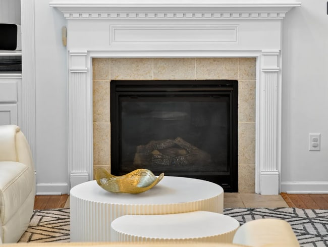 Photo - 1321 Avery Park Ln