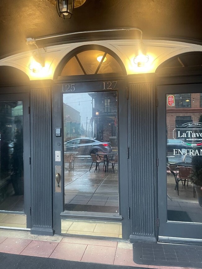 Photo - 127 E State St Unit Apt 3