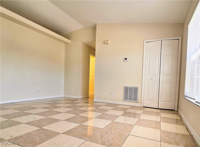 Photo - 4916 Leonard Blvd S